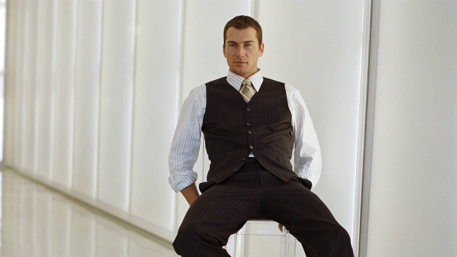 Panduan Stylish Mengenakan Vest Pria